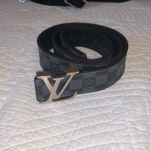 Louis Vuitton, black and grey men’s belt. With box